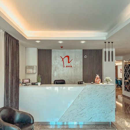 Hotel Neon Timisoara Luaran gambar