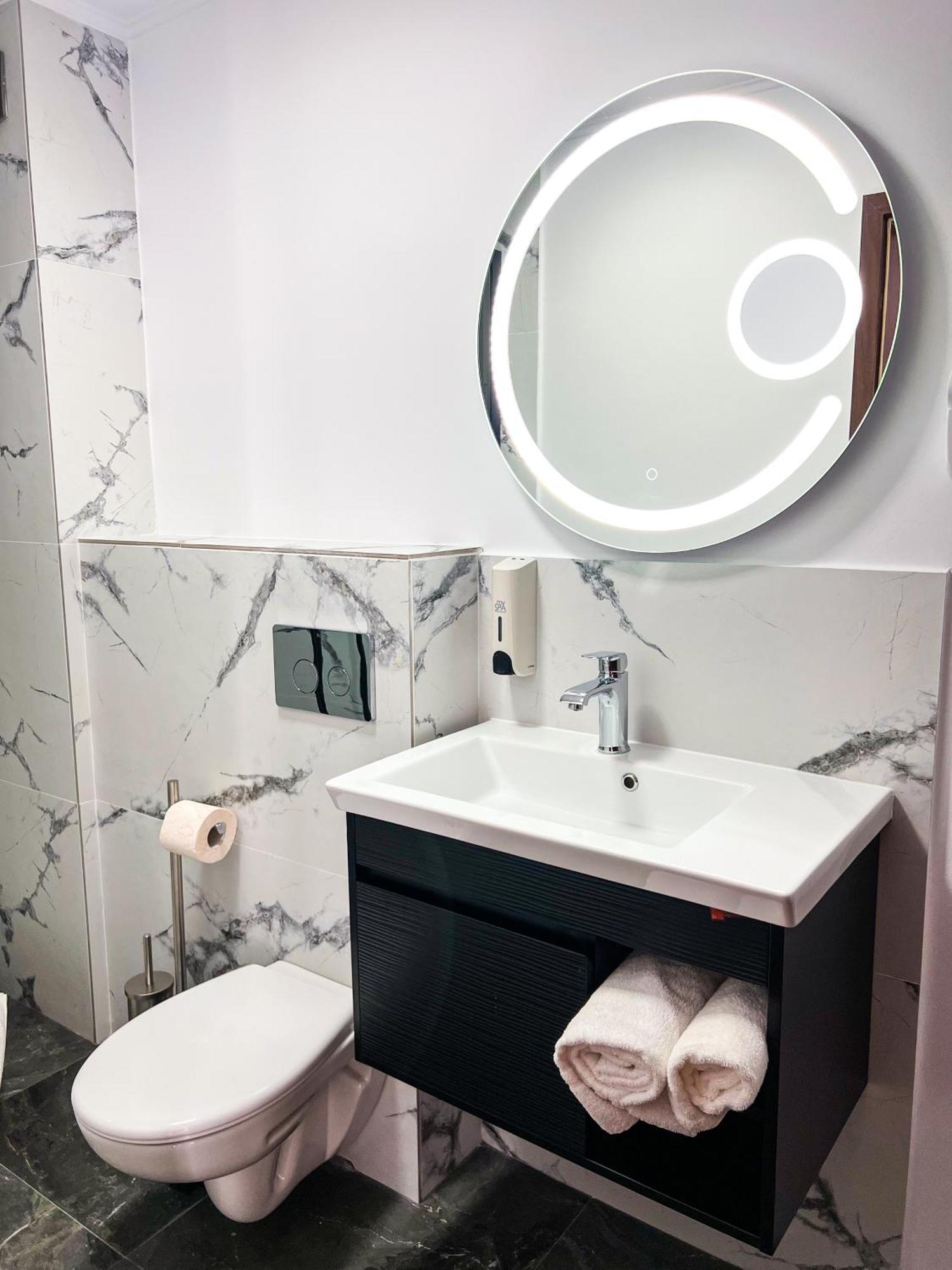 Hotel Neon Timisoara Luaran gambar